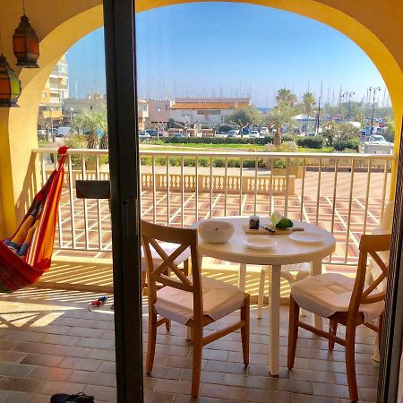 Residence Port Hyeres Les Palmiers Bagian luar foto