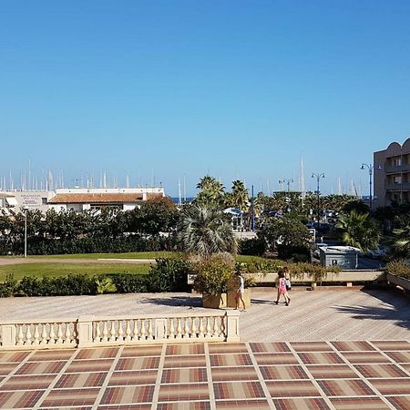 Residence Port Hyeres Les Palmiers Bagian luar foto