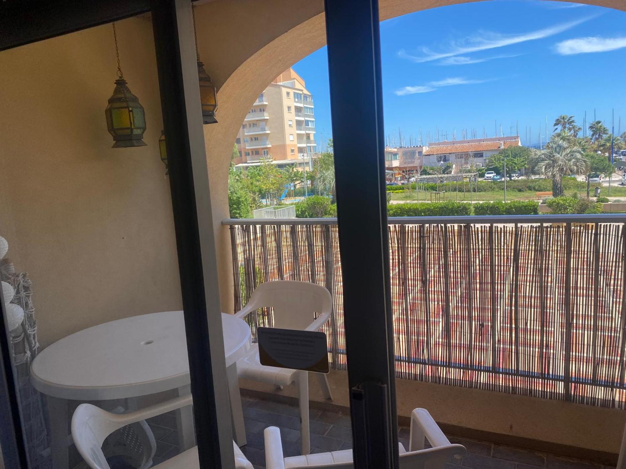 Residence Port Hyeres Les Palmiers Bagian luar foto